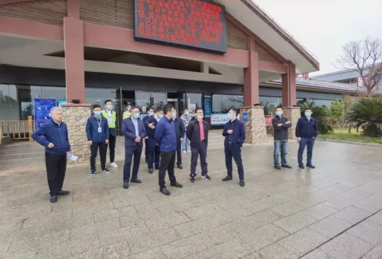 省交通運(yùn)輸廳黨委委員、副廳長(zhǎng)王昭春調(diào)研贛江服務(wù)區(qū)提質(zhì)升級(jí)